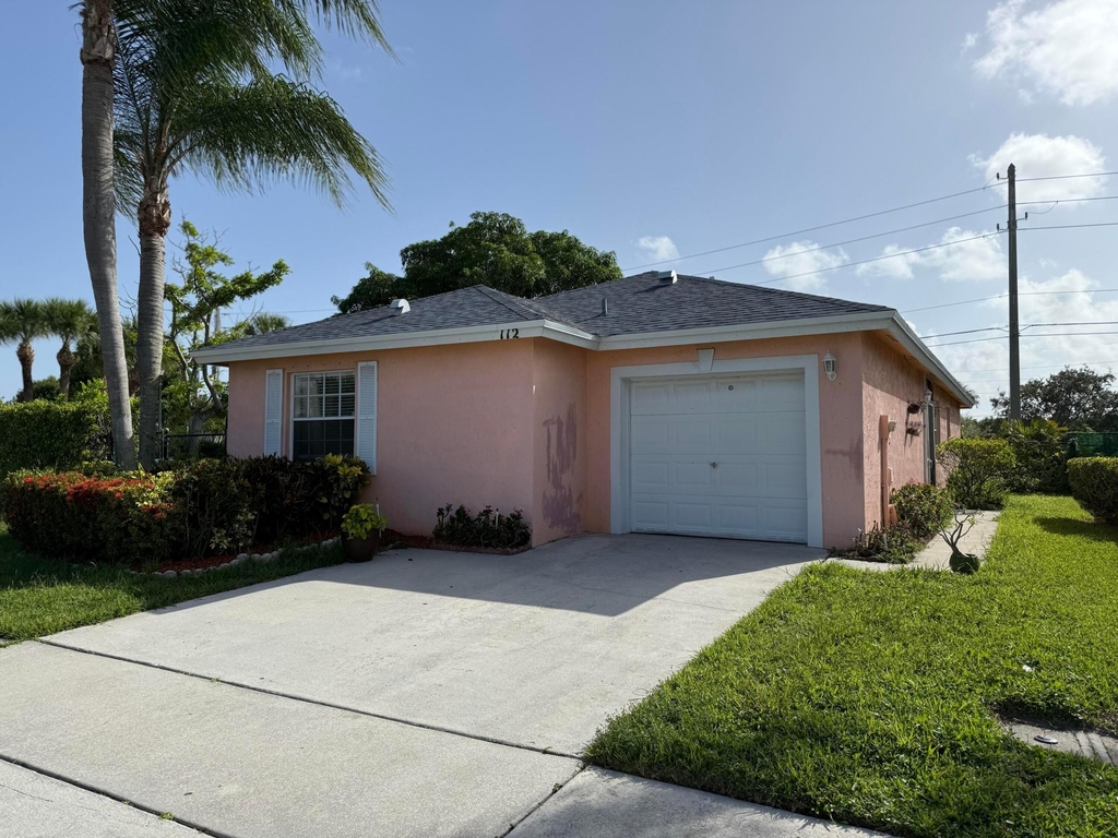 112 Sunset Boulevard - Photo 3