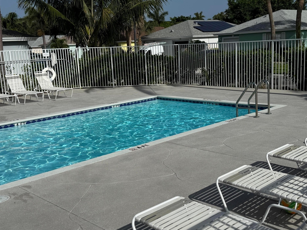112 Sunset Boulevard - Photo 5