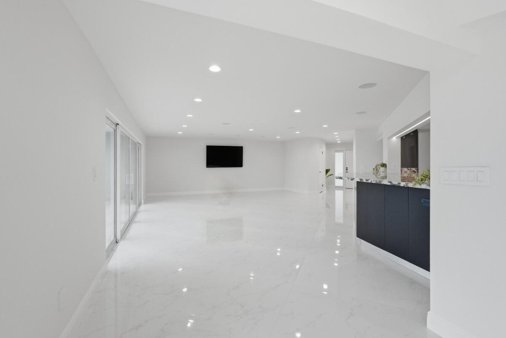 877 Ne 195th Street - Photo 8