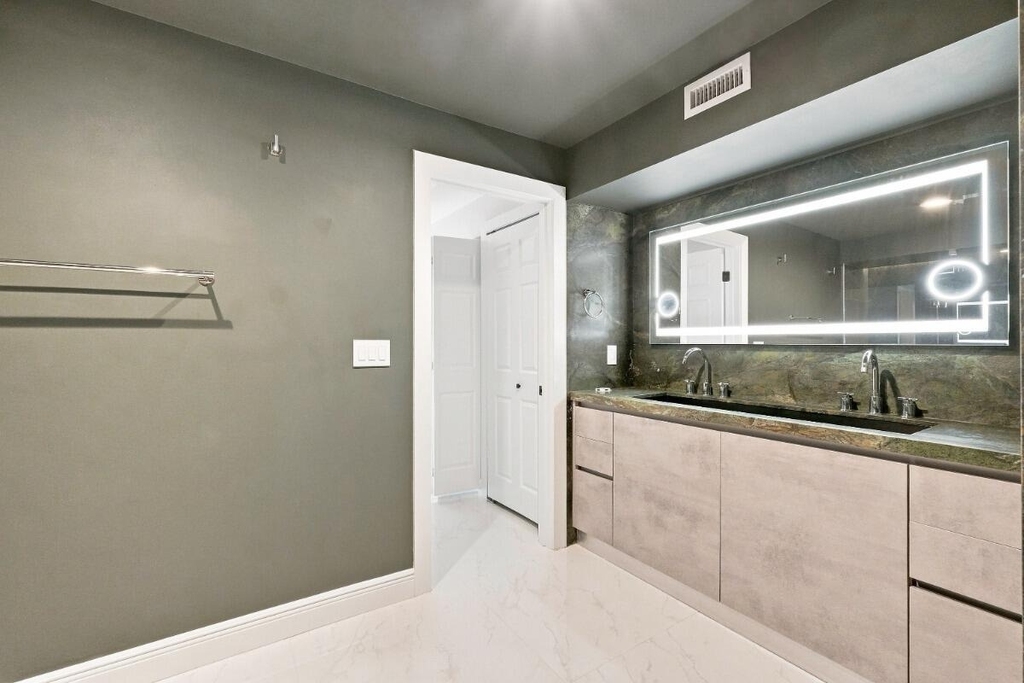 877 Ne 195th Street - Photo 44