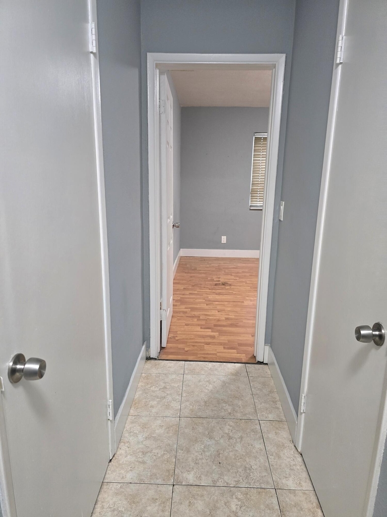 305 Sw 14th Street - Photo 7