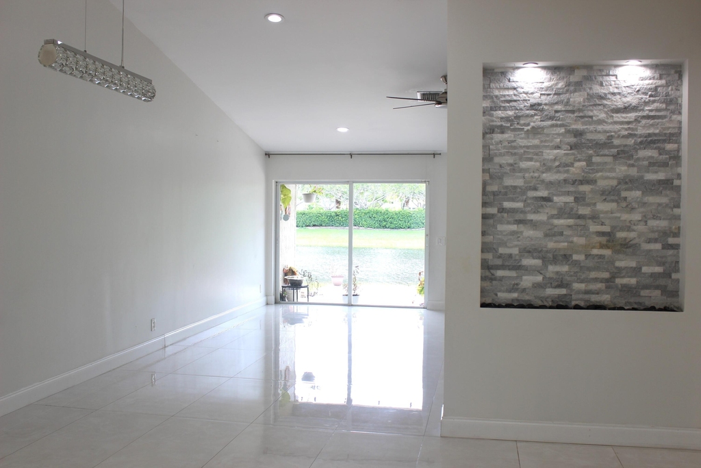 1590 Orion Lane - Photo 2