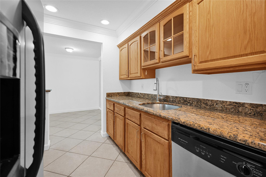 1515 E Broward Boulevard - Photo 5
