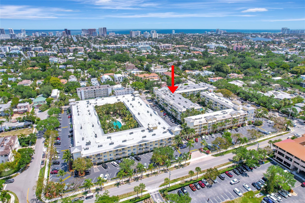 1515 E Broward Boulevard - Photo 1