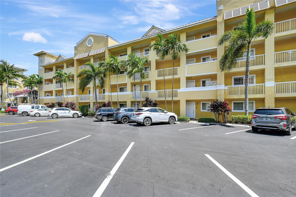 1515 E Broward Boulevard - Photo 0