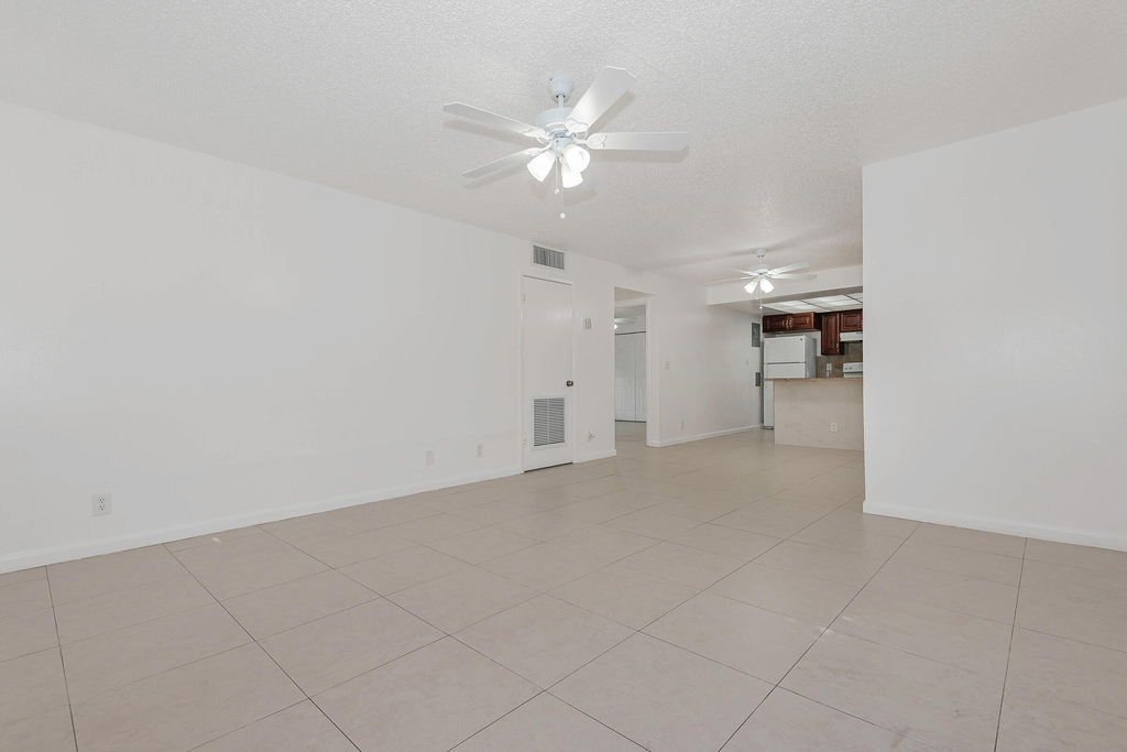 8830 W Sample Road - Photo 3