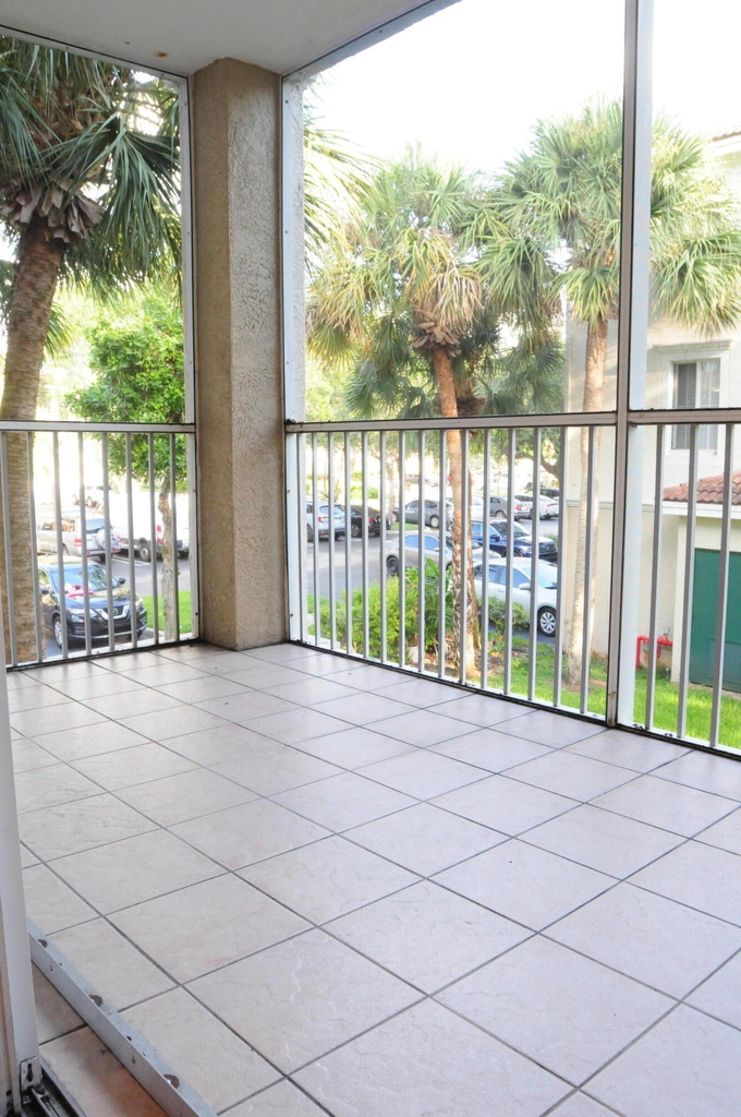11685 W Atlantic Boulevard - Photo 14