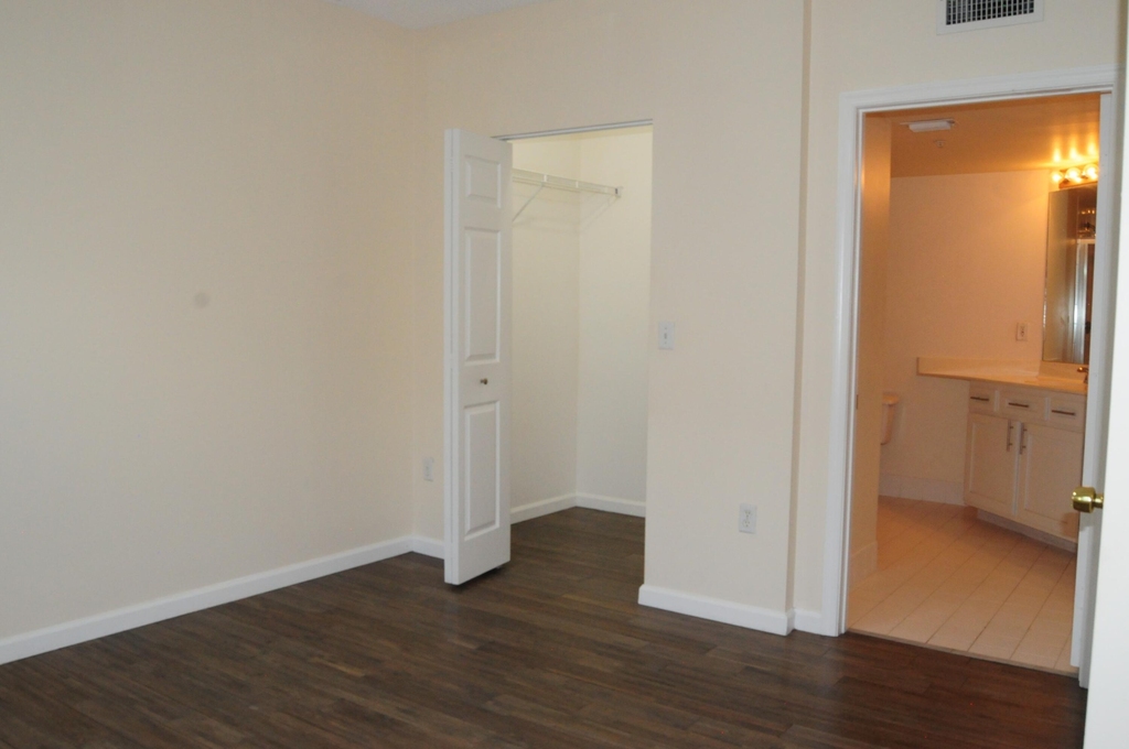 11685 W Atlantic Boulevard - Photo 5