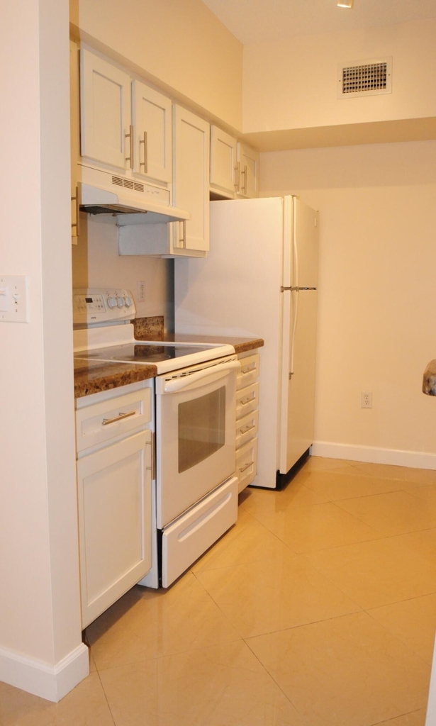 11685 W Atlantic Boulevard - Photo 29