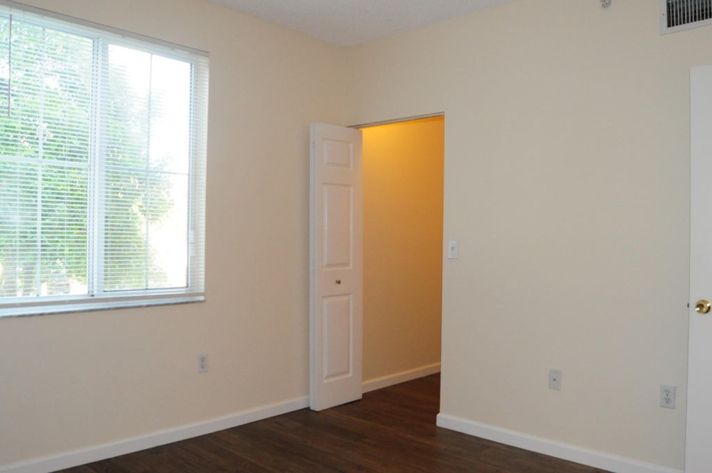 11685 W Atlantic Boulevard - Photo 9