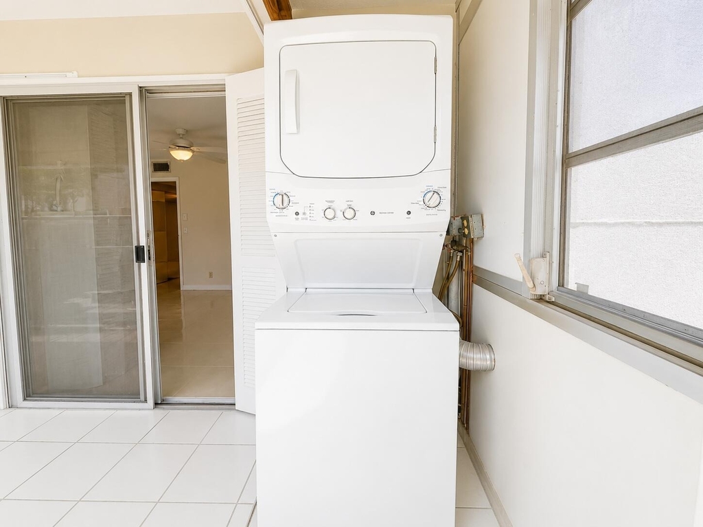 446 Saxony J Way - Photo 10