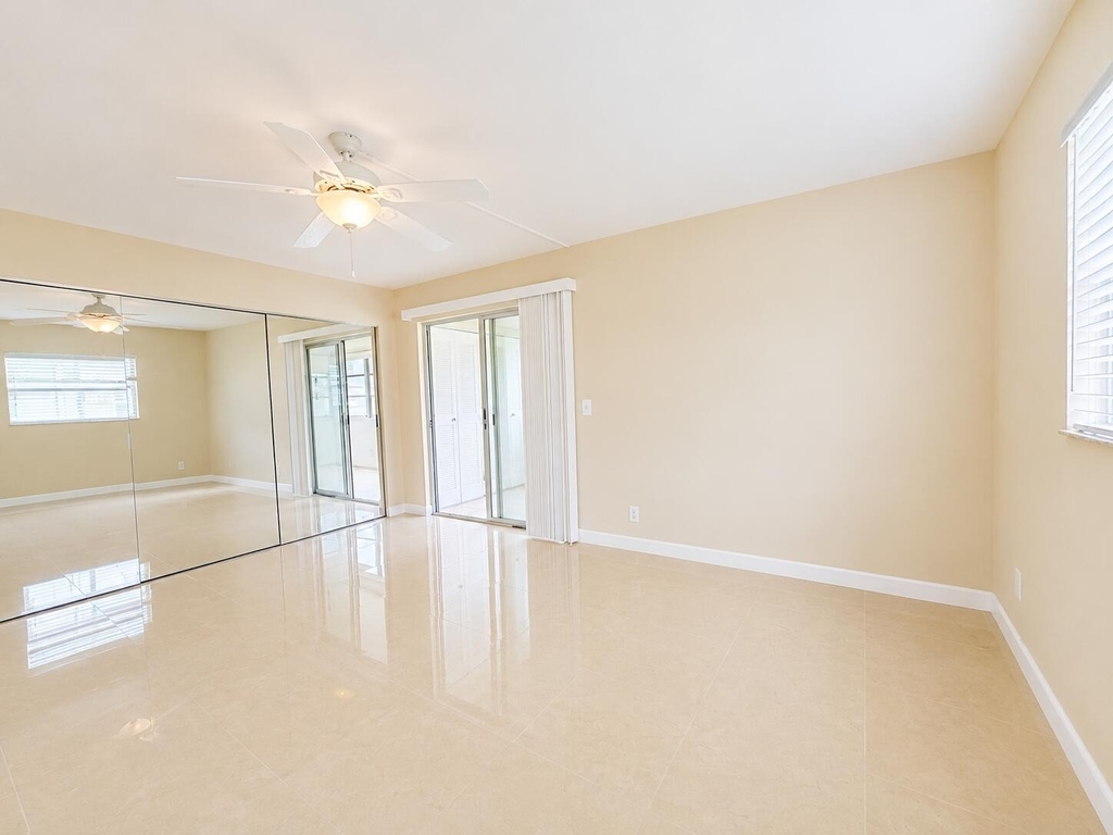 446 Saxony J Way - Photo 6