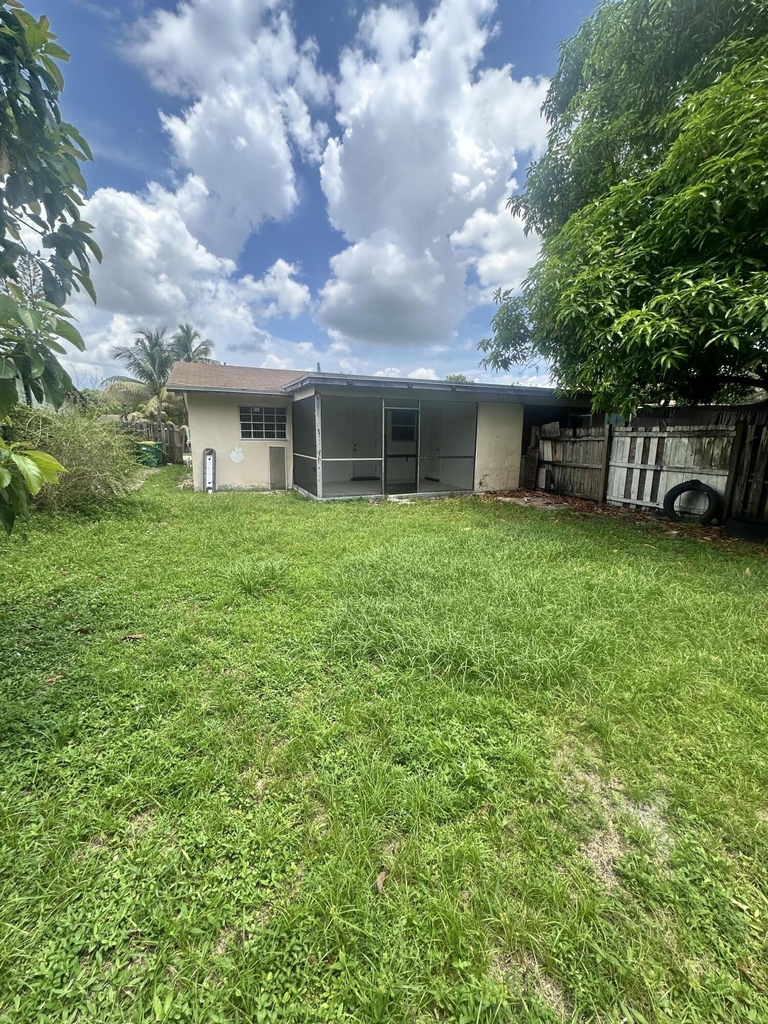 5644 Nw 14th Court - Photo 11