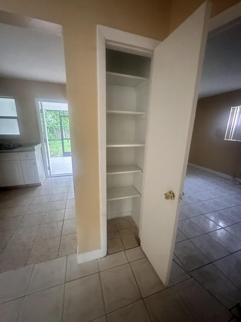 5644 Nw 14th Court - Photo 4