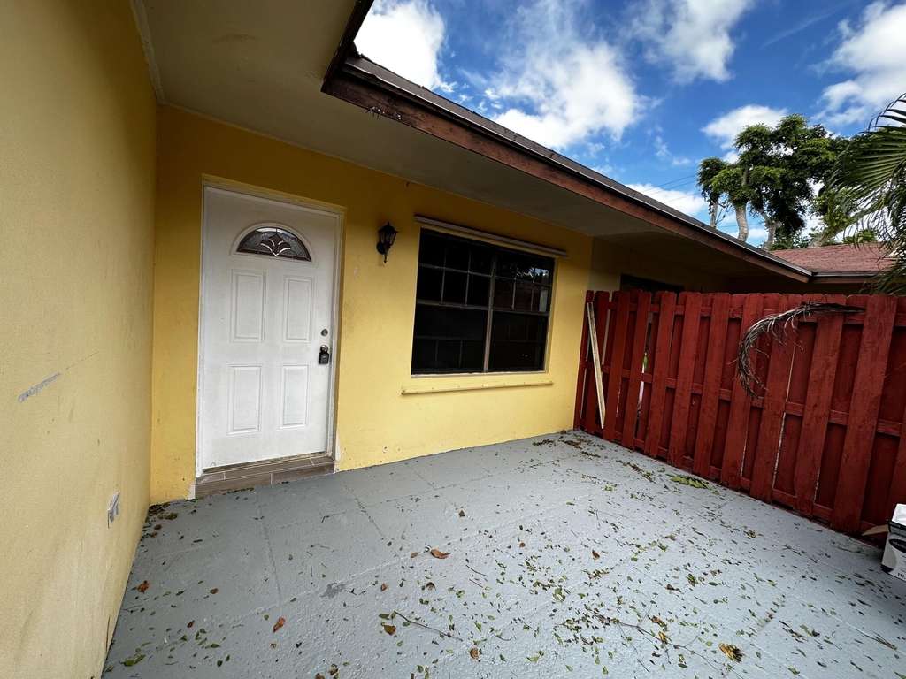 4326 Woodstock Drive - Photo 10