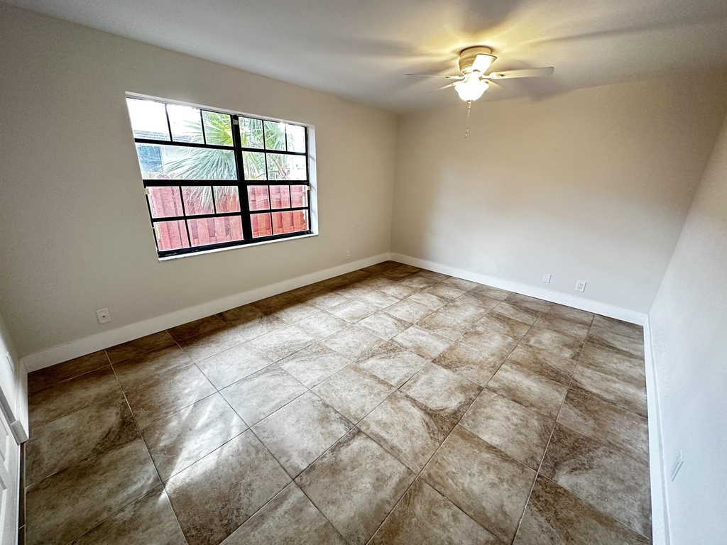 4326 Woodstock Drive - Photo 13