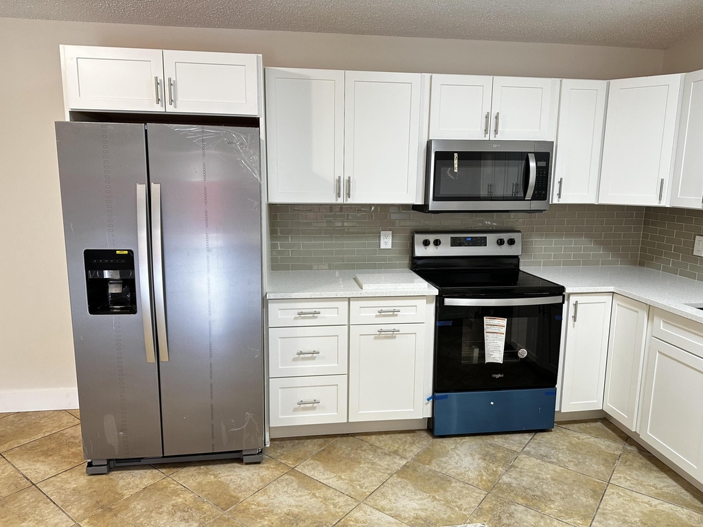 4326 Woodstock Drive - Photo 2