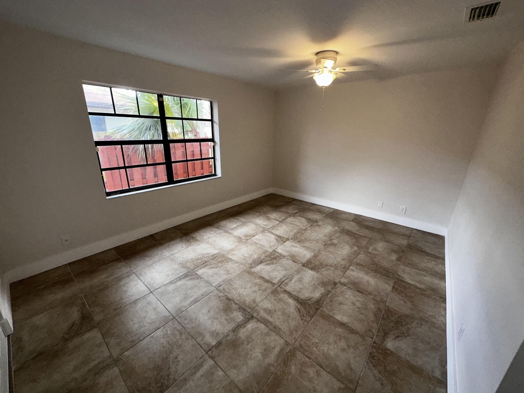 4326 Woodstock Drive - Photo 11
