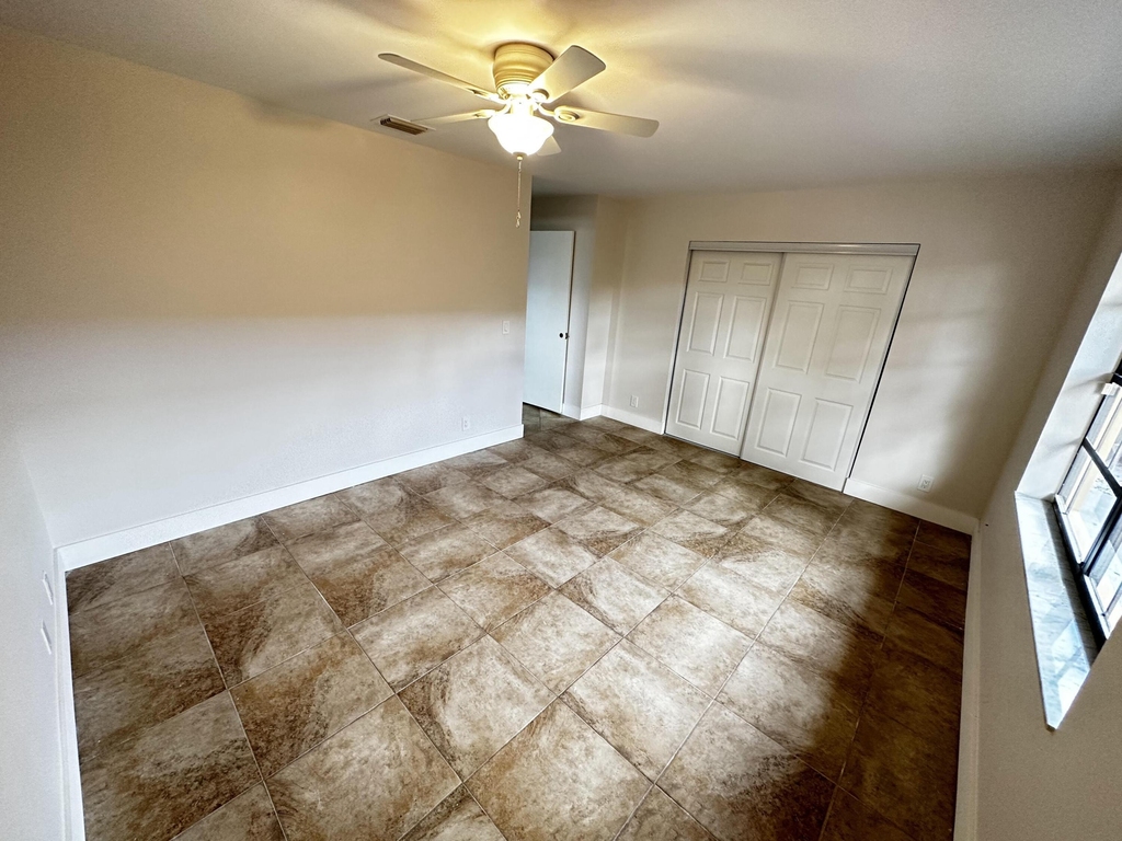 4326 Woodstock Drive - Photo 15