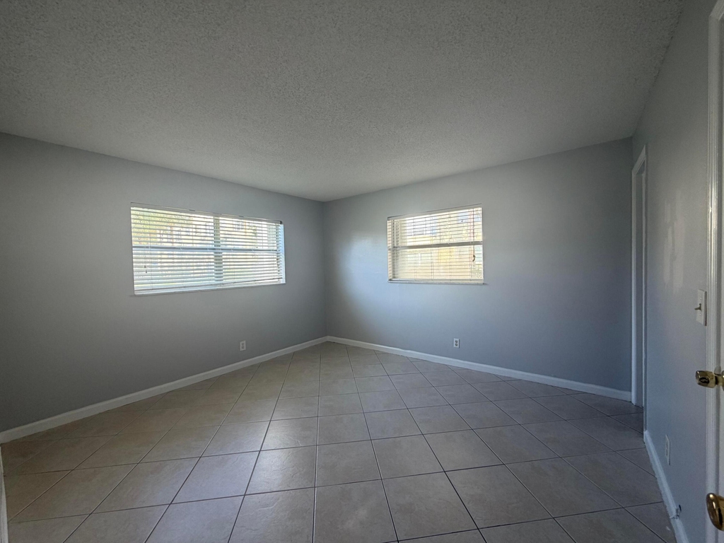 9915 Sandalfoot Boulevard - Photo 21
