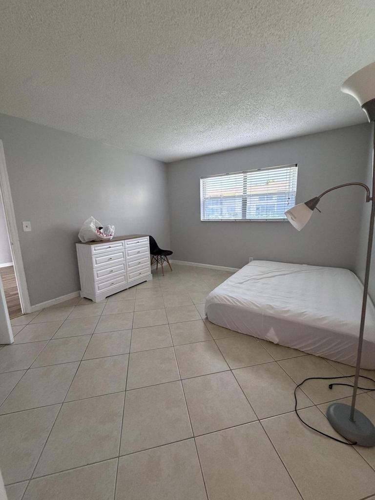 9915 Sandalfoot Boulevard - Photo 13