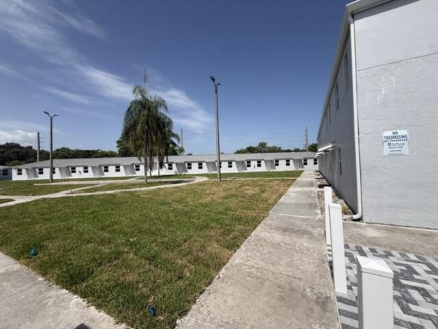 4393 Windsor Avenue - Photo 22