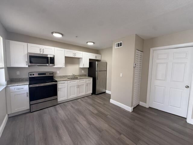 4393 Windsor Avenue - Photo 7