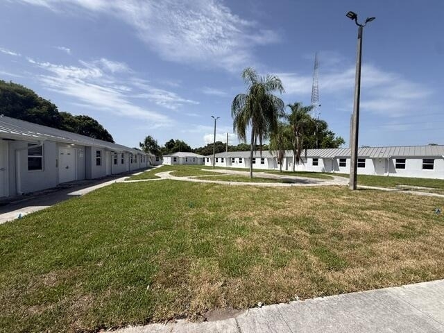 4393 Windsor Avenue - Photo 25