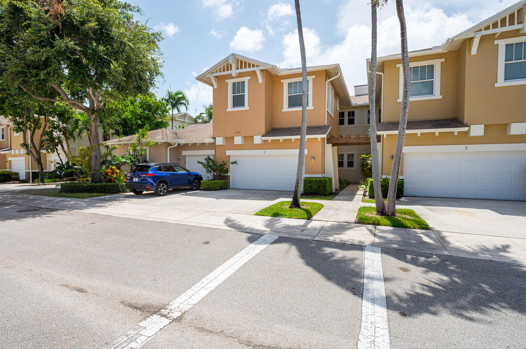 669 Pacific Grove Drive - Photo 1