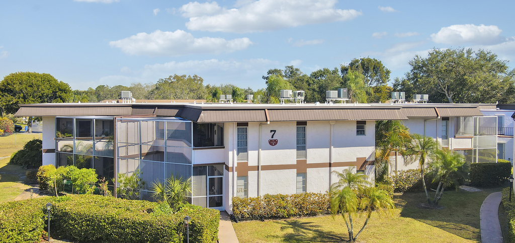 7 Greenway Village N - Photo 26