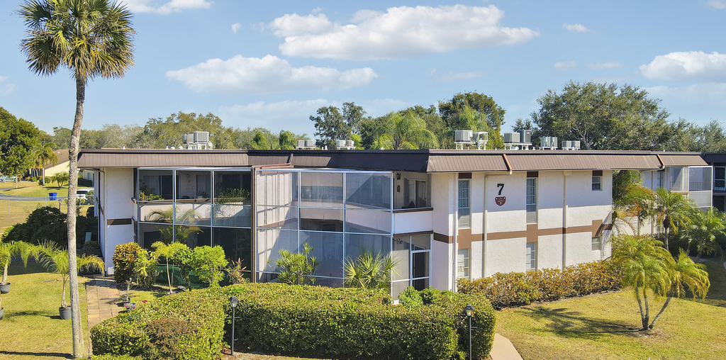 7 Greenway Village N - Photo 25