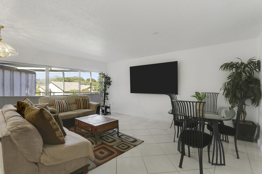 7 Greenway Village N - Photo 24