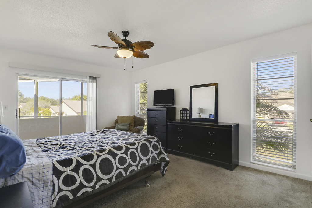 7 Greenway Village N - Photo 15