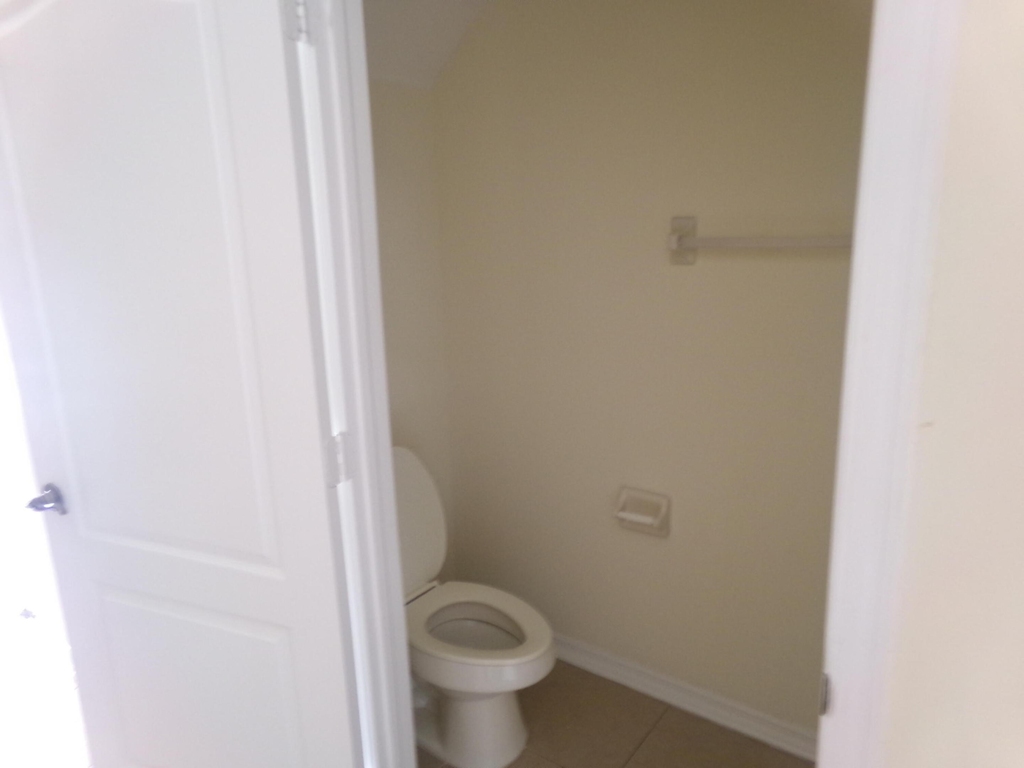 2132 Se Eatonville Drive - Photo 7