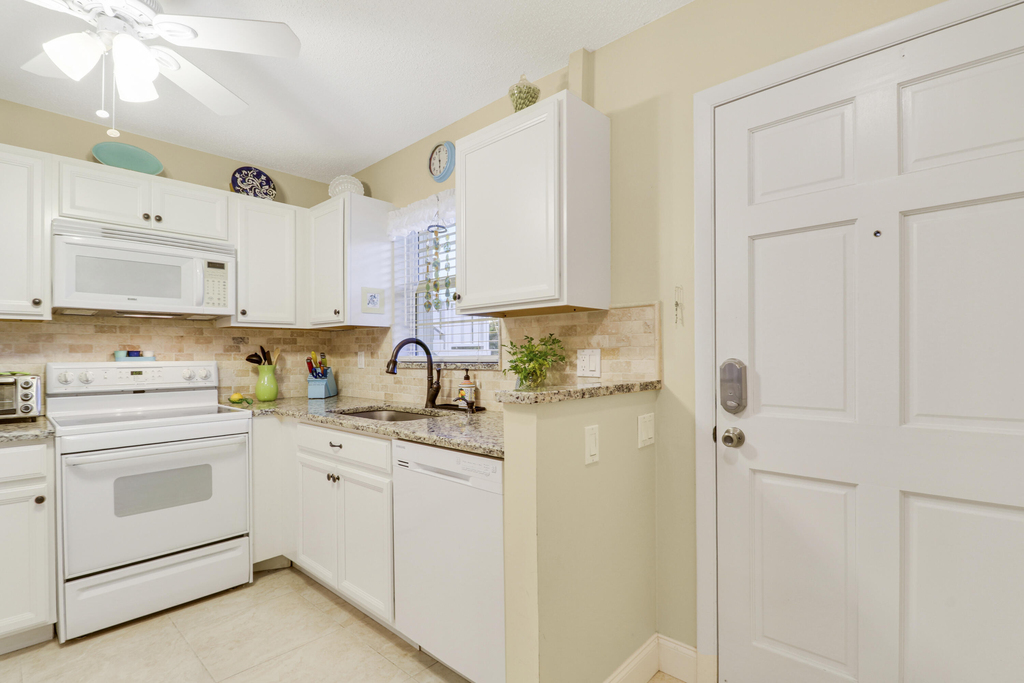2929 Se Ocean Boulevard - Photo 13
