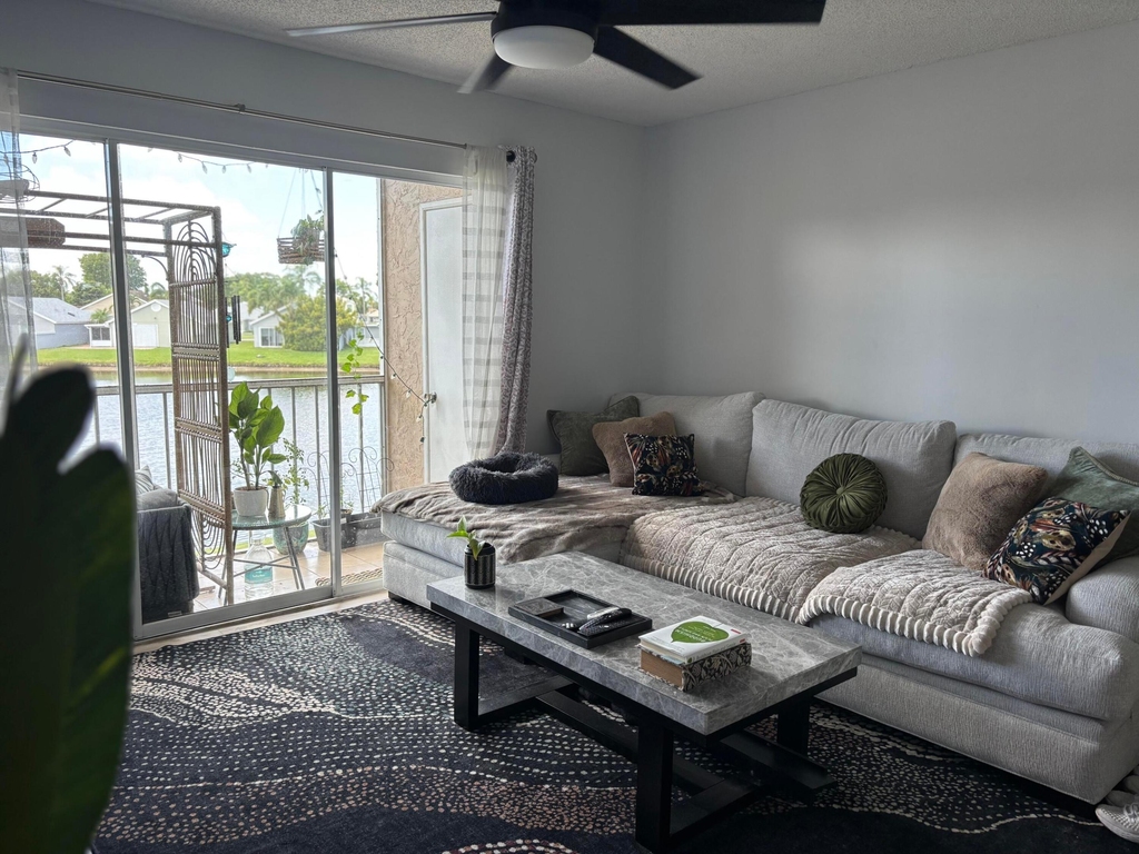 13771 Oneida Drive - Photo 1