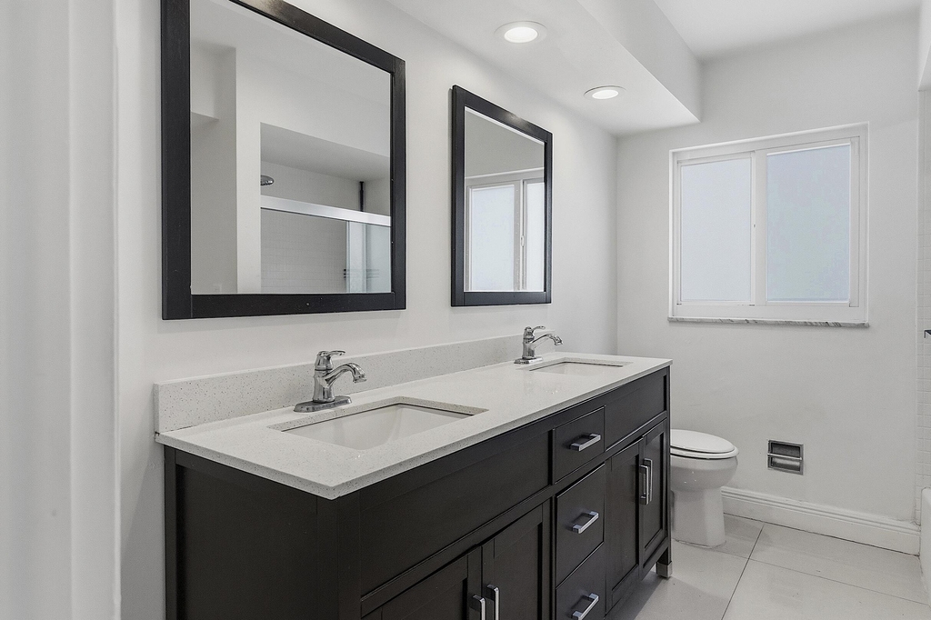 2910 Ne 40th Court - Photo 17
