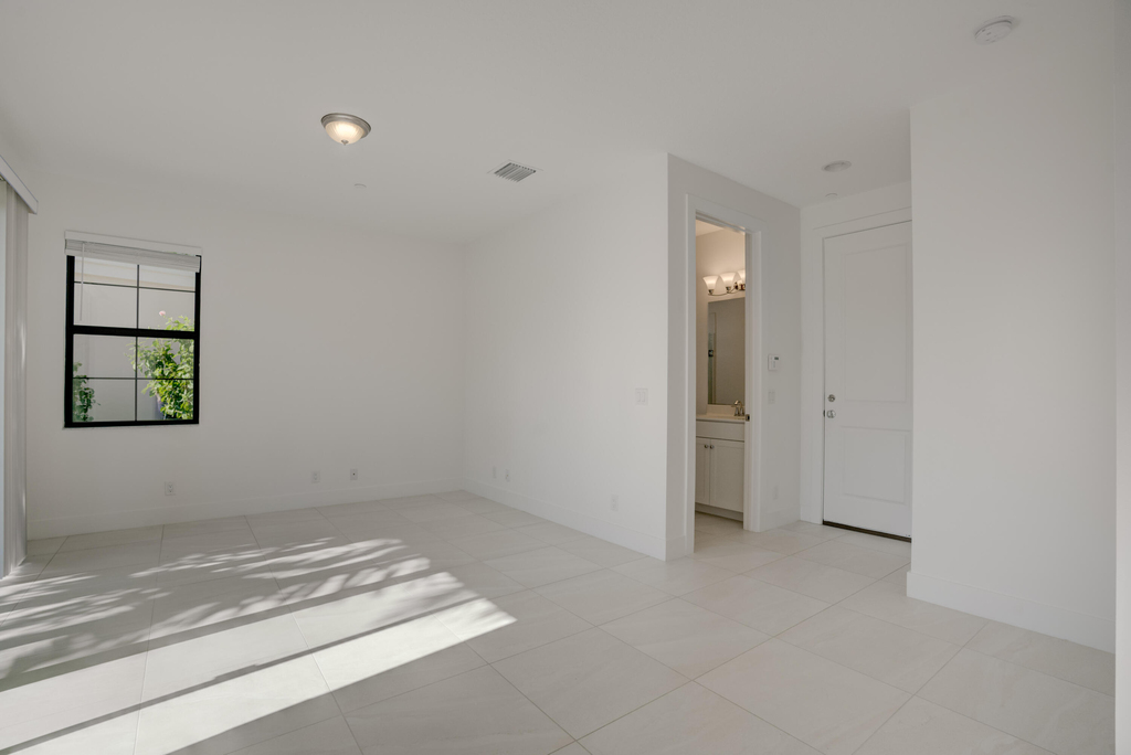 5113 Beckman Terrace - Photo 4