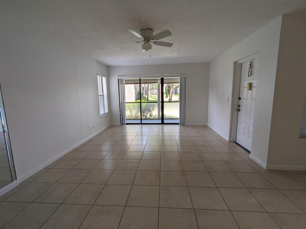 711 Sunny Pine Way - Photo 3