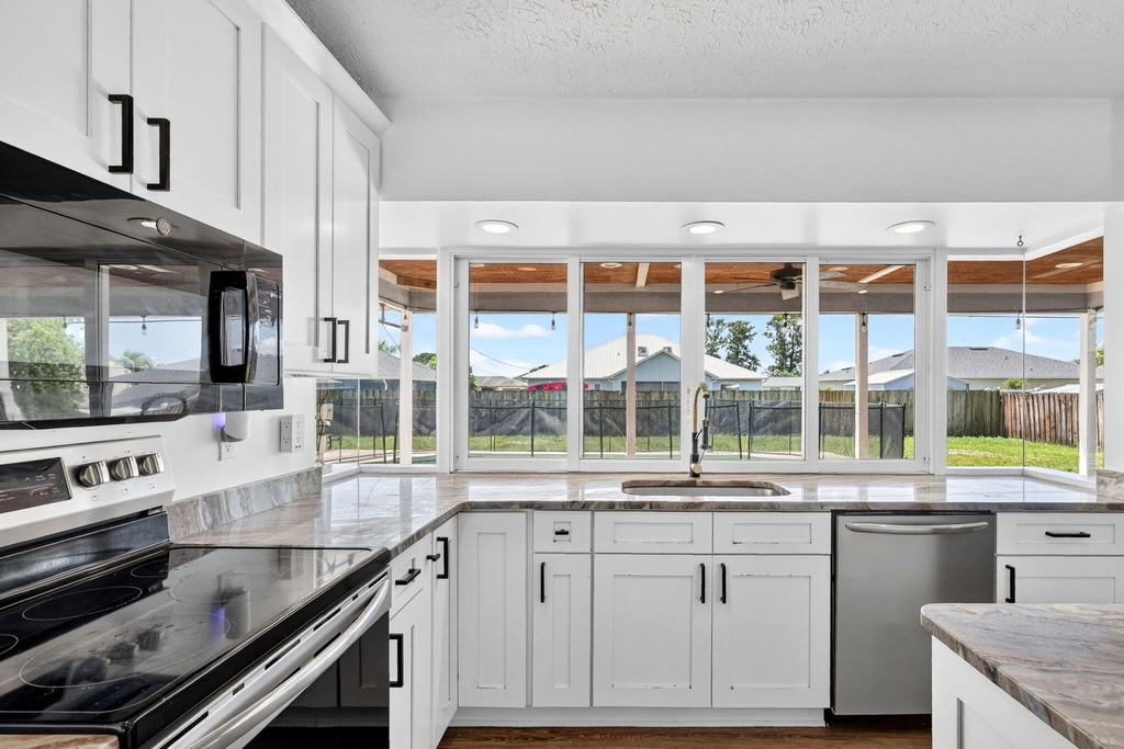 756 Sw Ancona Road - Photo 18
