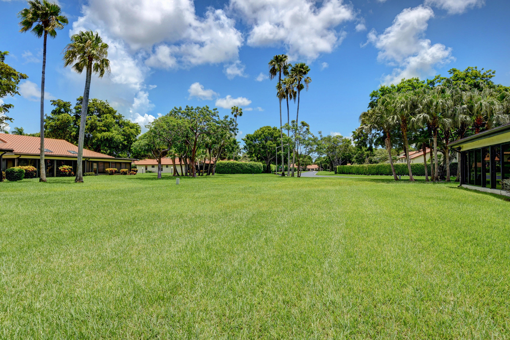 5895 Autumn Lake Lane - Photo 9
