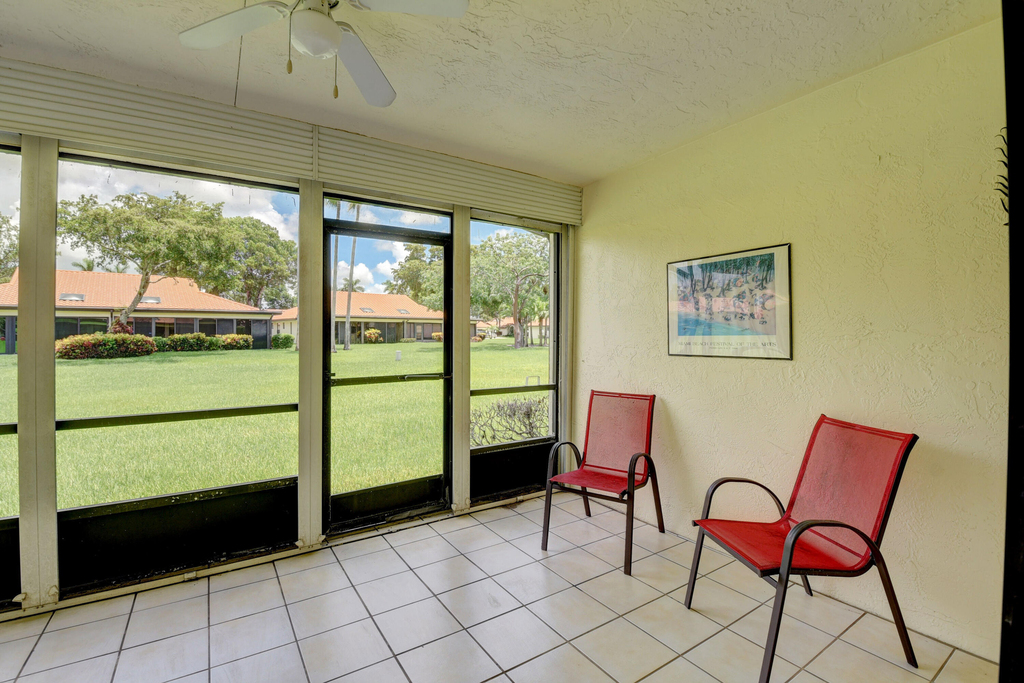 5895 Autumn Lake Lane - Photo 3