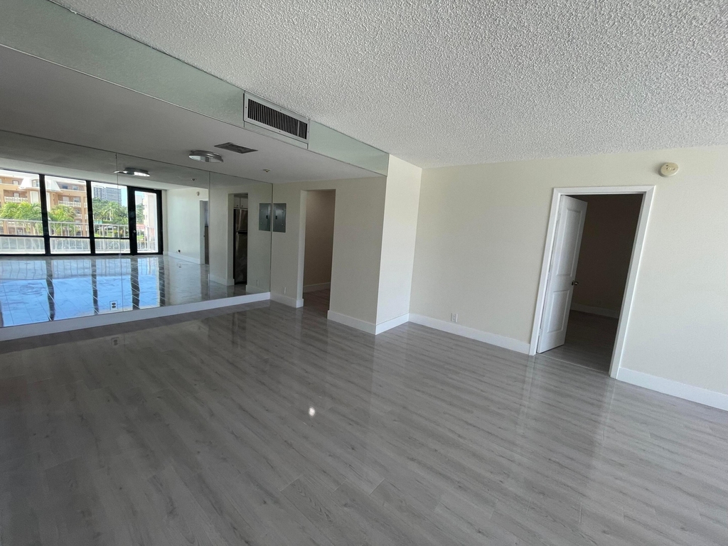 336 Golfview Road - Photo 3