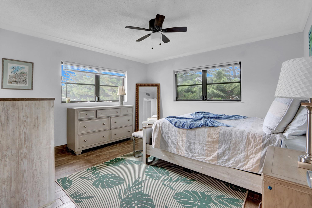 665 Enfield Street - Photo 11