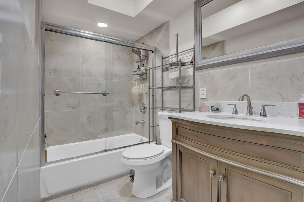 665 Enfield Street - Photo 15