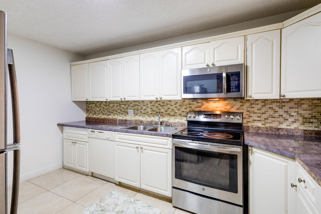 4245 S Landar Drive - Photo 9