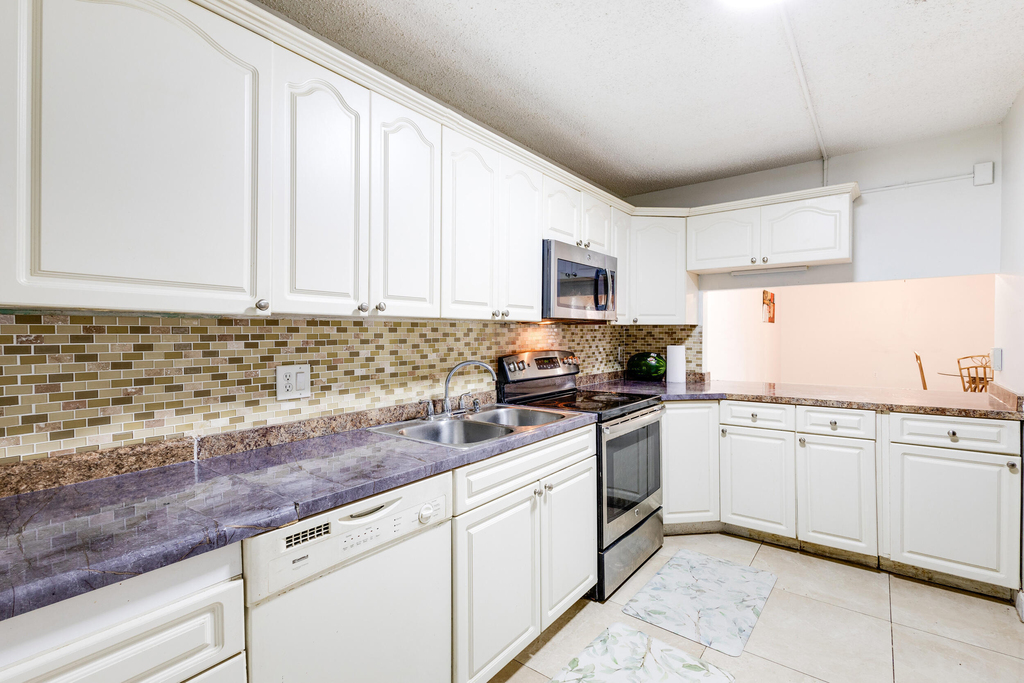 4245 S Landar Drive - Photo 8