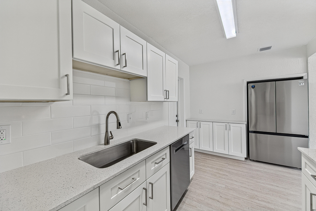 317 Sw 19th Street - Photo 19