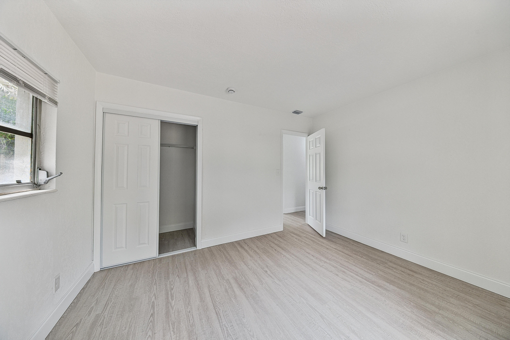 317 Sw 19th Street - Photo 32