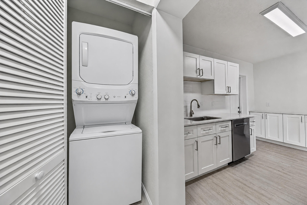 317 Sw 19th Street - Photo 21
